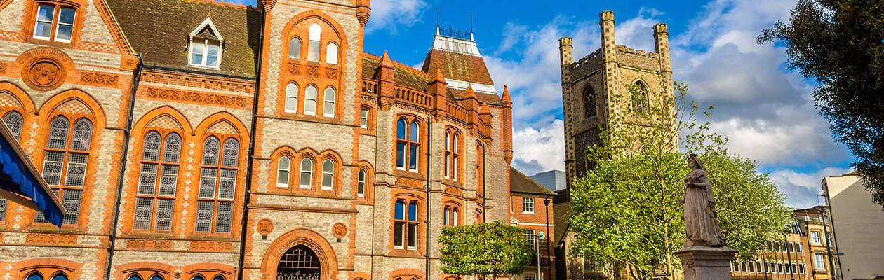 Reading city hall on a bright sunny day